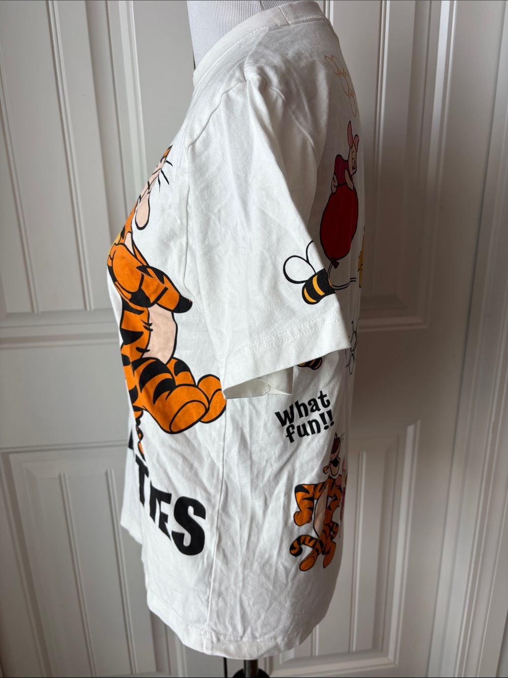 White Winnie the Pooh Friends Graphic Tee - Kids - Picture 6 of 7